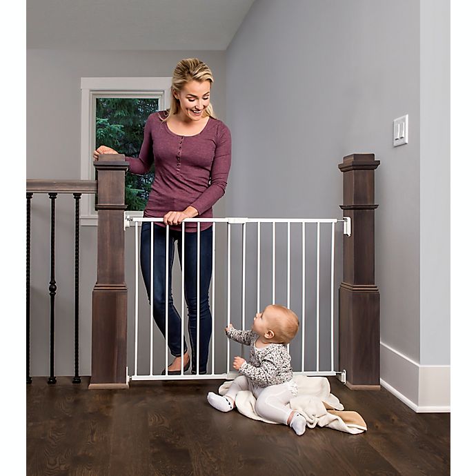 Regalo Top of Stair Baby Gate in White