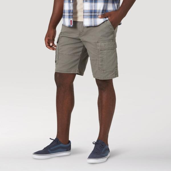 Wrangler Men S 10 Relaxed Fit Flex Cargo Shorts -Olive Green 46